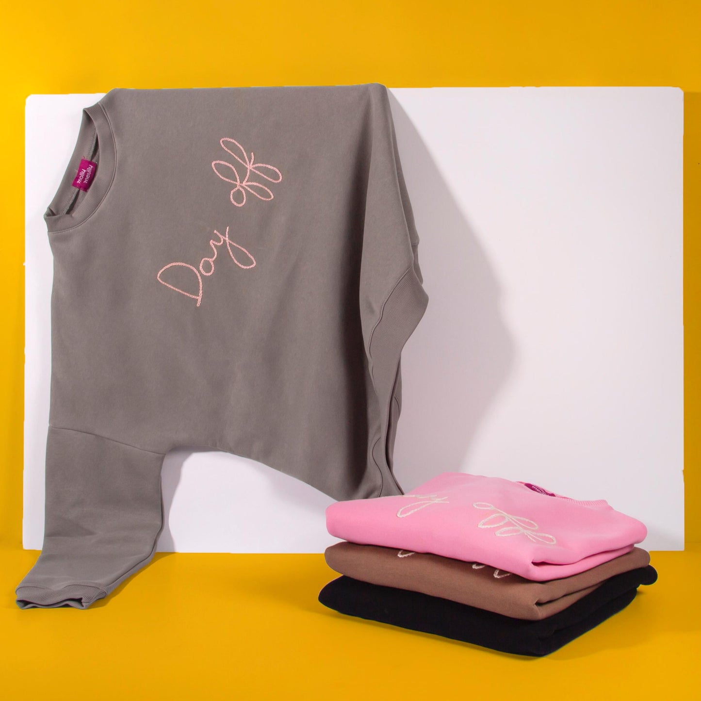 MM - DAY OFF SWEATER